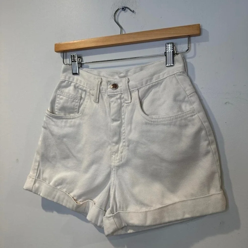 VIntage Crean High-waisted‎ Shorts Fold Over Hem, High Waist Size 5 SMALL